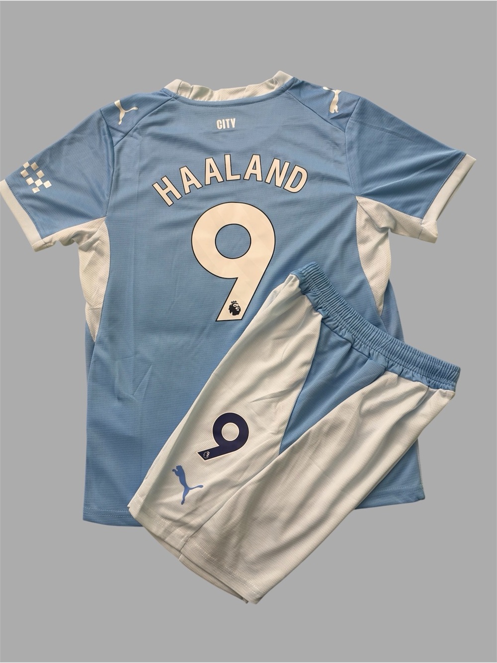 Manchester City #9 Haaland Jersey and Shorts Set Kids Size 26 (8-9 years) NWT